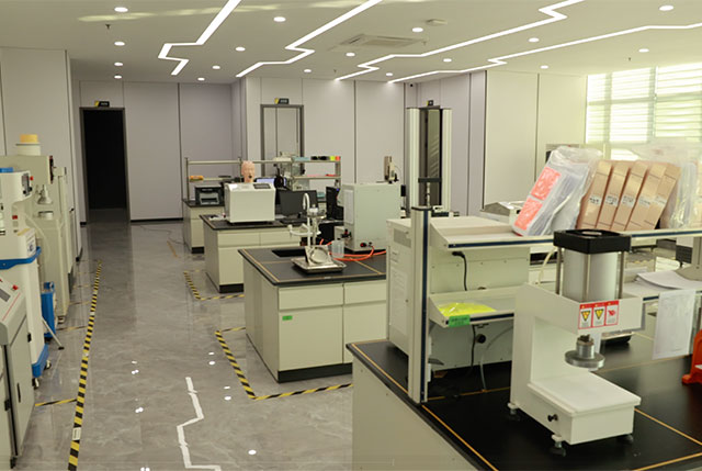 LABORATORY ENVIRONMENT